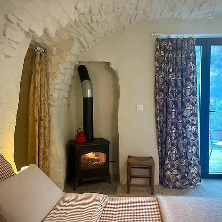 Con Cocina De Verano Jardin Y Entrada Privada Homestay Besians